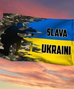 ukraine soldier grommet flag slava ukraini bnn108gf 2585